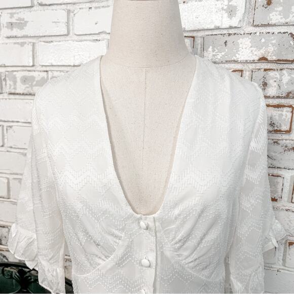 ModCloth Daytime Darling White Sheer Short-sleeve Vneck Button Down Mini Dress 8 - Picture 4 of 13